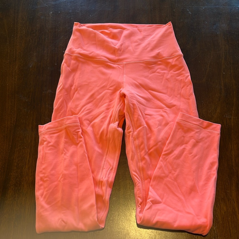 Pink lululemon aligns
